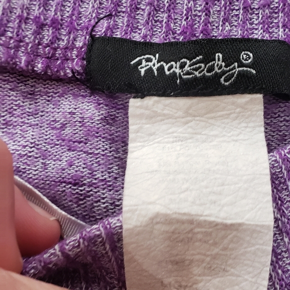 Ribbed light purple hems button detail crewneck - Picture 2 of 3
